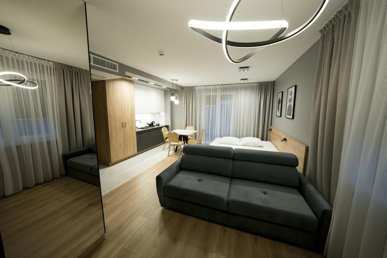 Apartahotel Ambrozja *